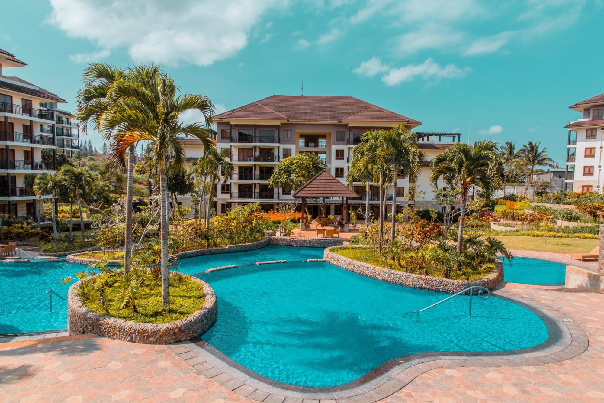 The Serviced Residences At Kasa Luntian Managed By Hii Тагайтай Экстерьер фото